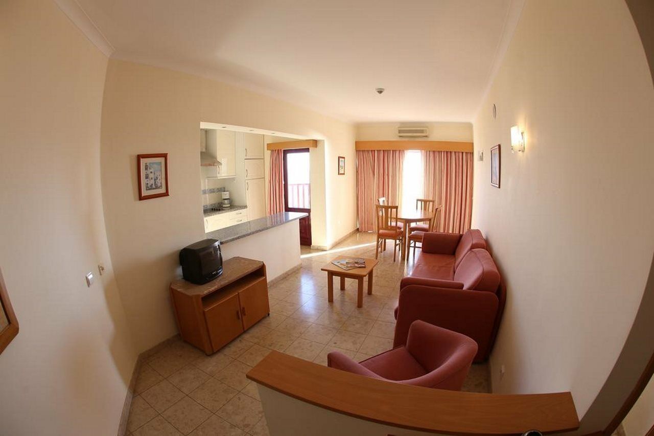 Club Praia Mar Портиман Екстериор снимка